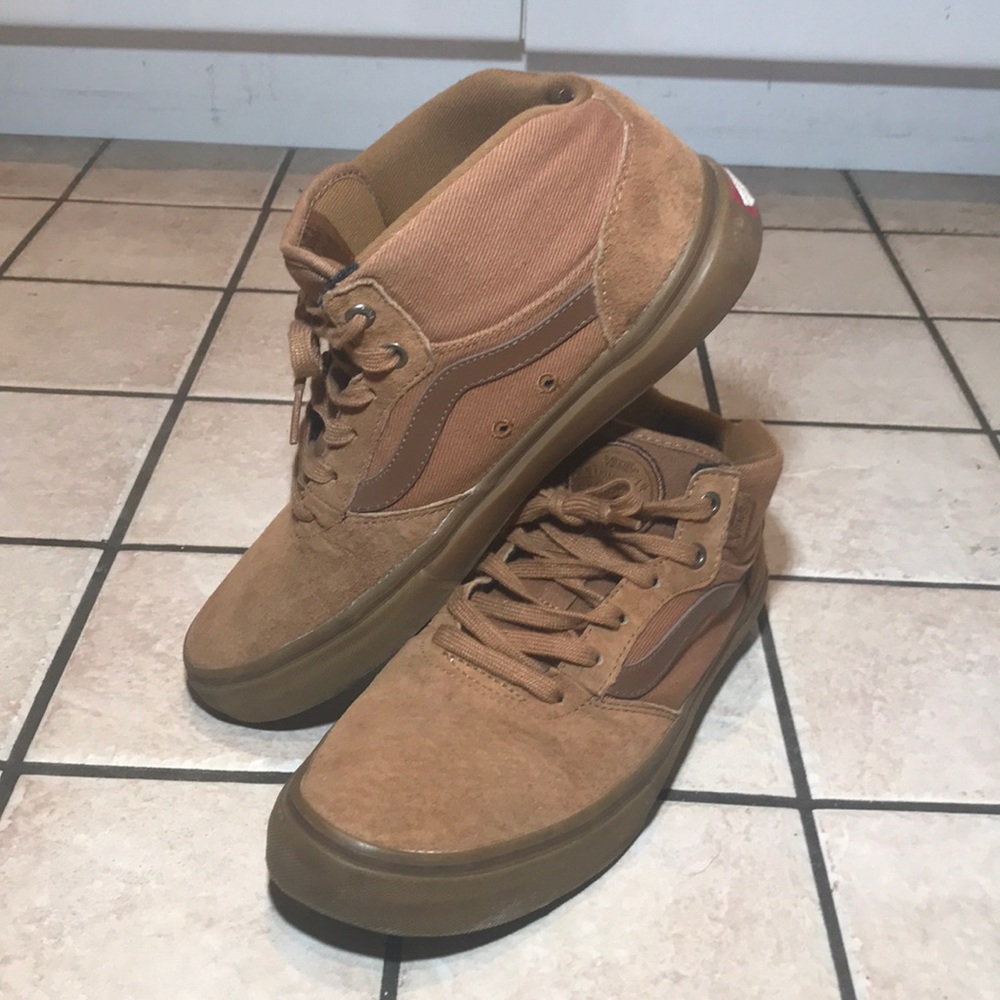 Vans men’s 9.5 Gilbert Crockett pro suede sneakers